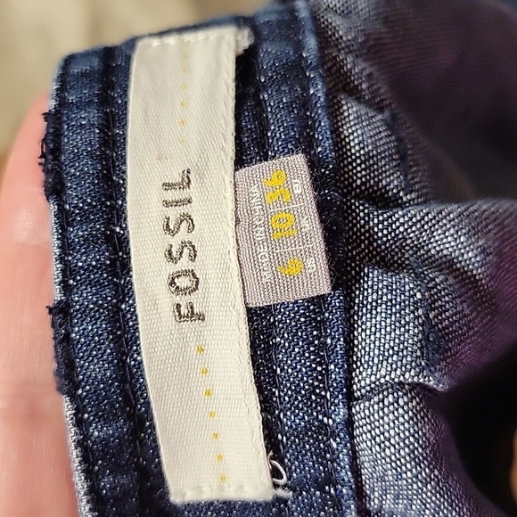 Fossil Dark Denim Button Up Skirt Size 6 - Picture 2 of 4